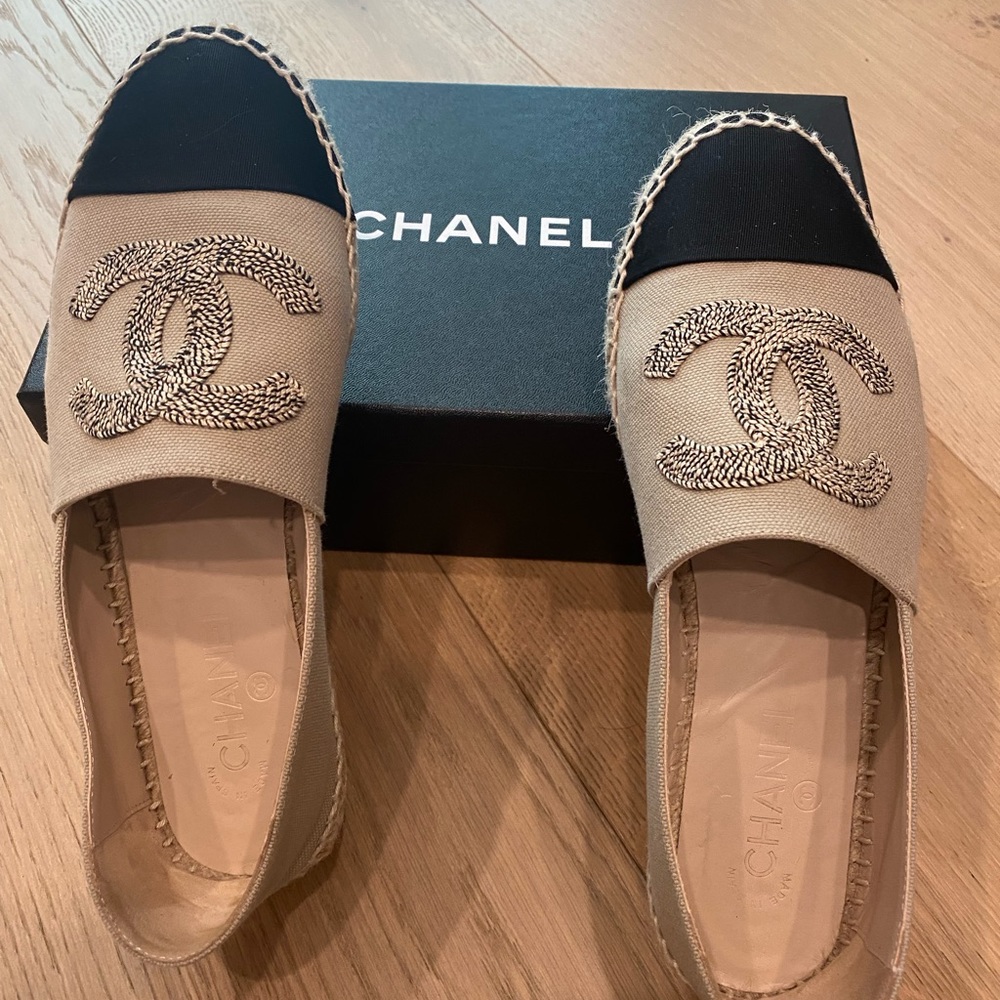 Chanel Espadrilles-like new